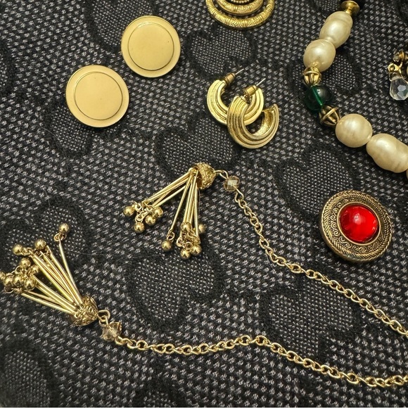 Vintage 2 modern jewelry lot~ Monet, aurora borealis earrings, Baroque pearls - Picture 4 of 8